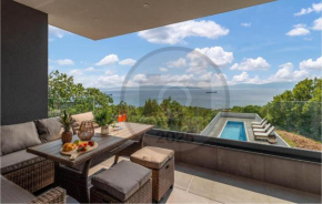 3 Bedroom Stunning Apartment In Kostrena